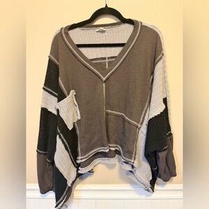 POL Light Gray & Charcoal Knit Pullover